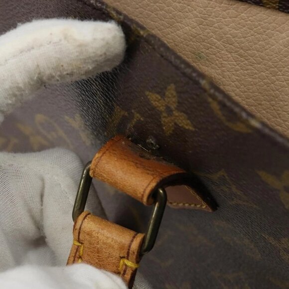 LOUIS VUITTON Monogram Sac Plat Hand Bag - Picture 7 of 16